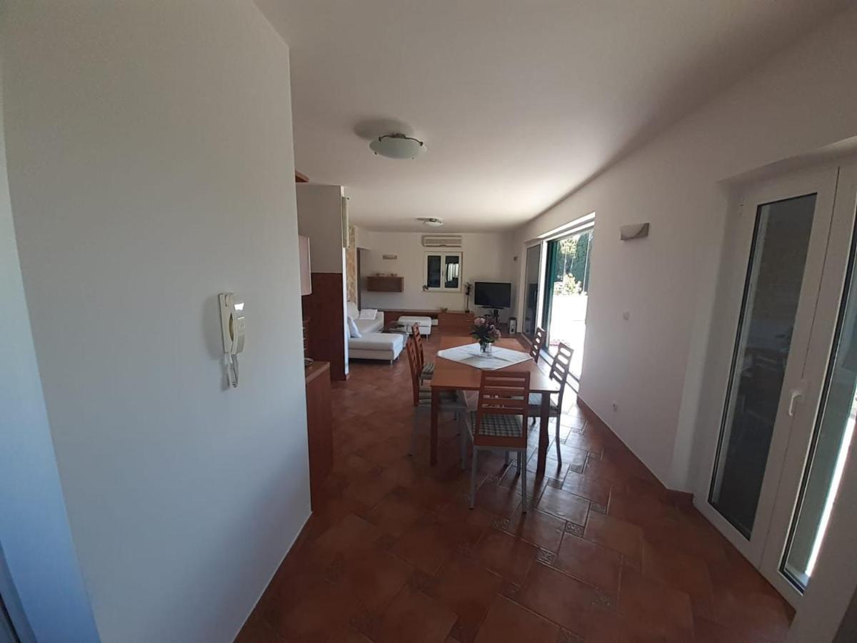 Apartments Ilicic Supetar Extérieur photo
