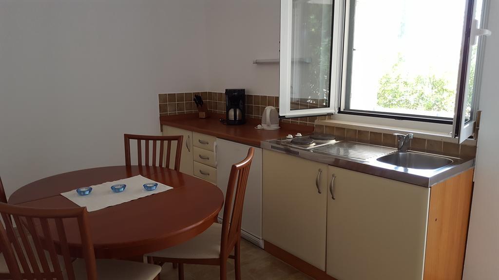 Apartments Ilicic Supetar Extérieur photo
