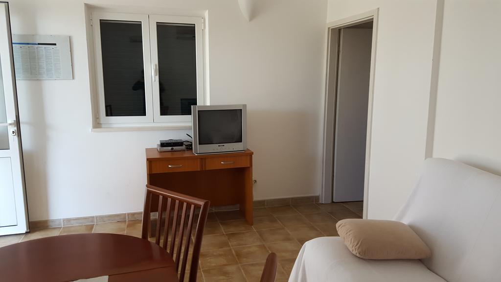 Apartments Ilicic Supetar Extérieur photo